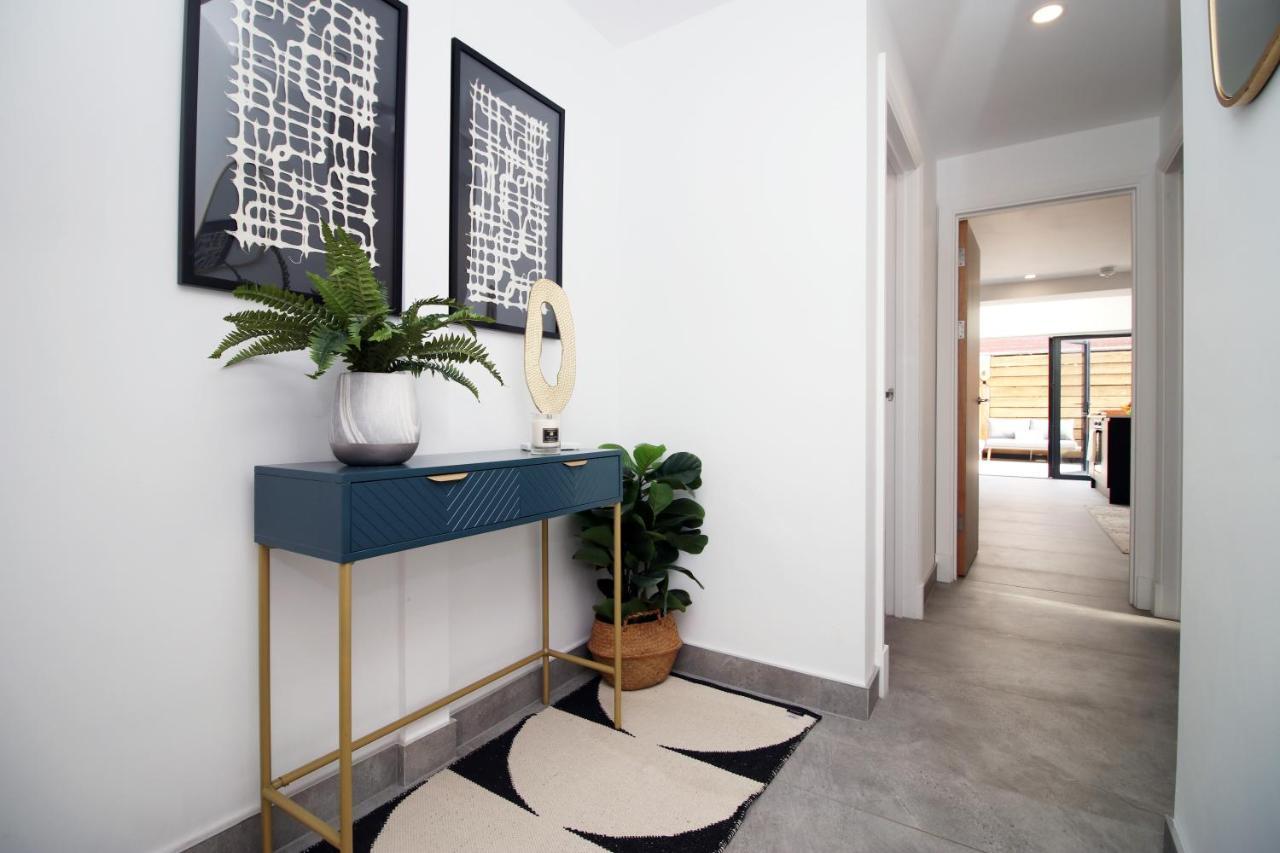New Spacious 2 Bed Getaway - Private Courtyard! - Underfloor Heating Κάρντιφ Εξωτερικό φωτογραφία